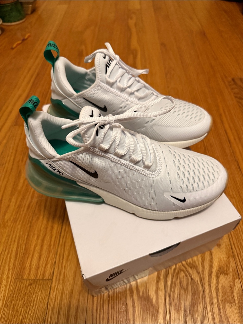 Nike Women’s Photon Dust/Metallic Silver  Air Max 270 Running Shoes Size 7.5 LN